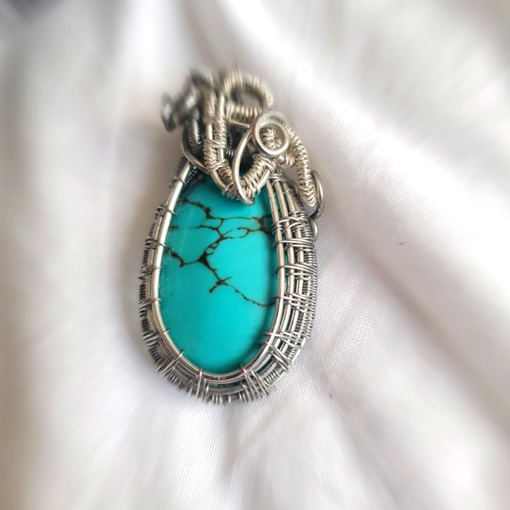 Thalia Pendant (Turquoise and Silver)